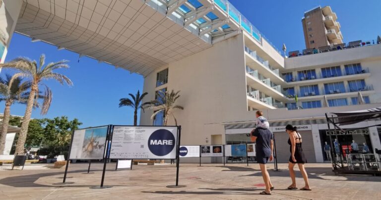 ‘La veu de la mar’ toma la plaza Momentum de Magaluf