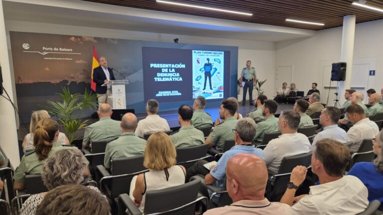 Presentación del nuevo sistema de denuncia telemática de la Guardia Civil