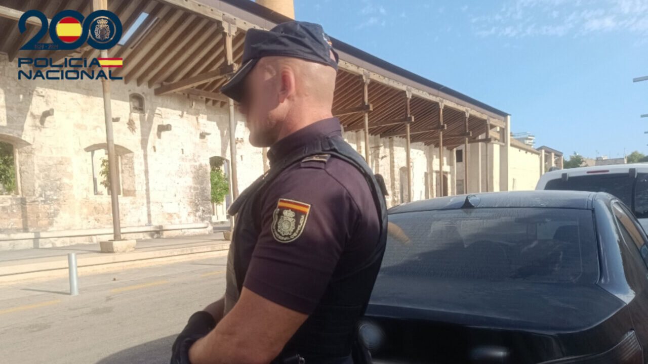 Botellines rotos y violencia en Son Gotleu durante un robo callejero