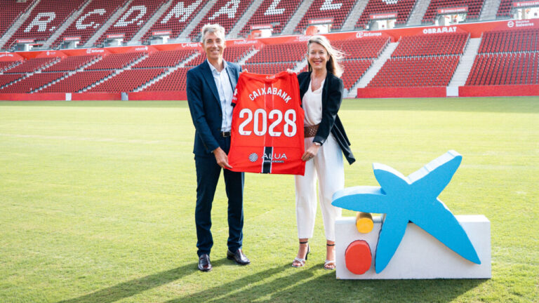 CaixaBank renueva como patrocinador oficial y socio financiero del Mallorca