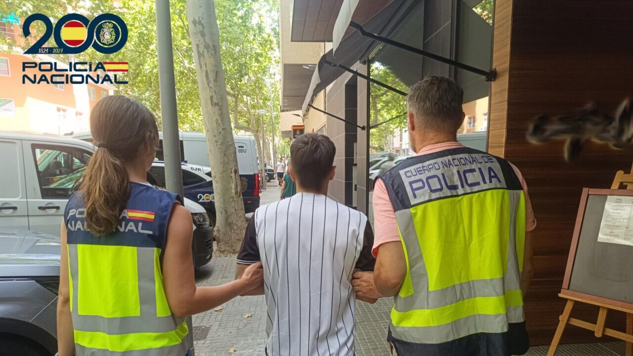 Detención del presunto autor de delitos contra el tráfico de drogas