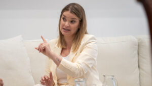 Prohens acusa al Gobierno de “nula política” migratoria tras la llegada de más de 200 personas en patera en un solo día