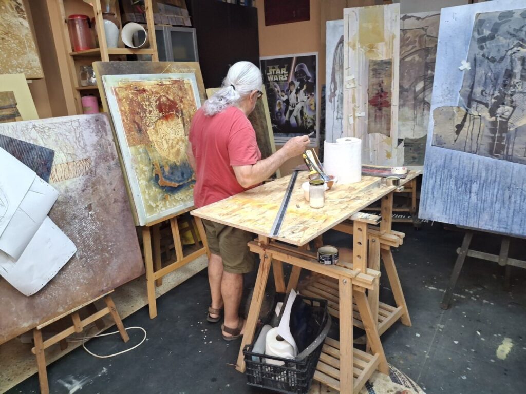 Josep Urrea en su taller Josep Urrea en su taller