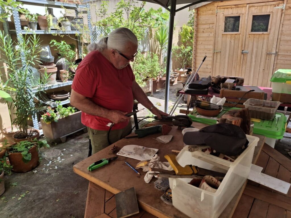 Josep Urrea visualiza sus obras Josep Urrea visualiza sus obras