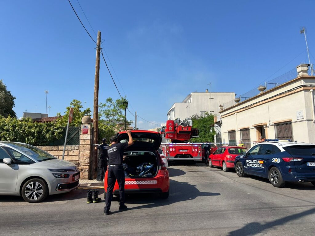 Nuevo incendio en una vivienda okupada de la calle pablo iglesias de Palma 16