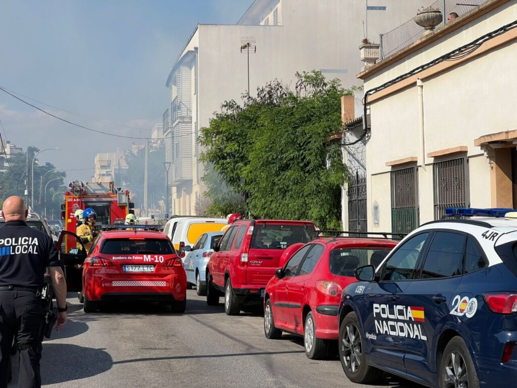 Nuevo incendio en una vivienda okupada de la calle pablo iglesias de Palma 19