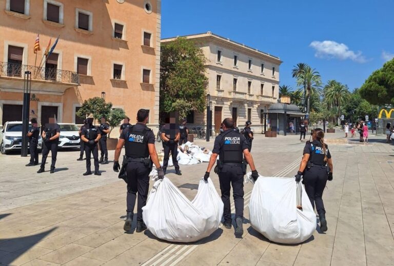 Policía Local incautan material venta ambulante en Palma