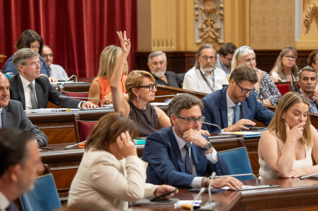 Parlament Aprobacion Presupuestos Parlament Aprobacion Presupuestos