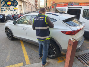 Detenido dos veces en cuatro d&iacute;as por robar en veh&iacute;culos tras reventar las ventanillas