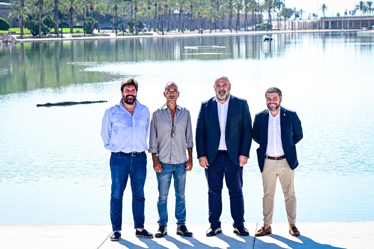 Presentación escultura flotante Parc de la Mar Cort