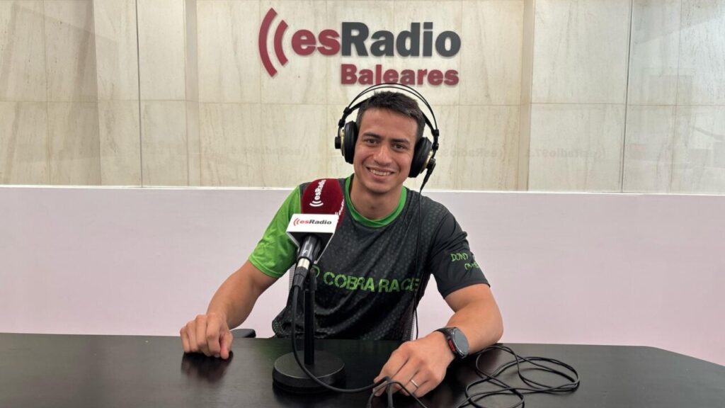 El presidente de 'Cobra Race', Toni Barceló, en los estudios de 'EsRadio Baleares'.