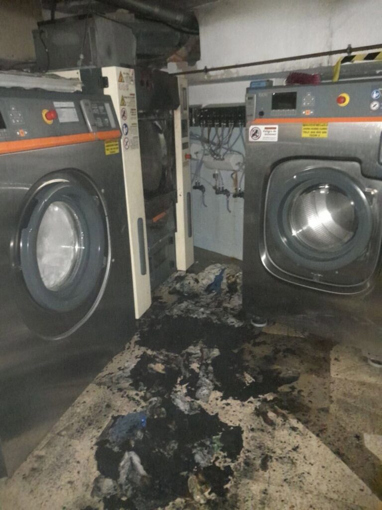 Susto de madrugada en Magaluf por un incendio en la lavandería