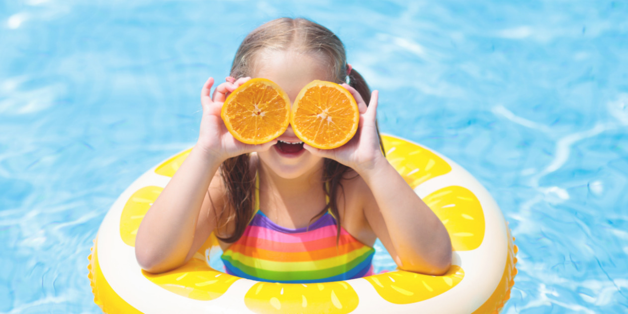 niña piscina infoveritas