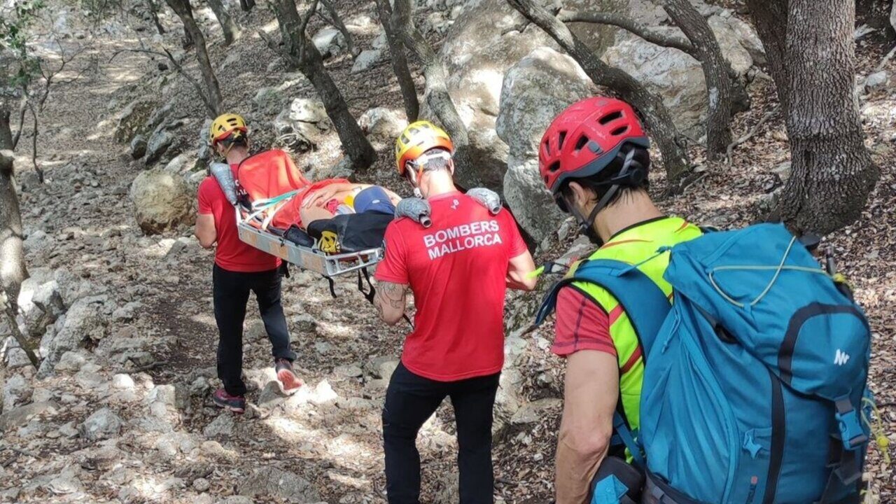 Sucesos. Rescatada una mujer tras sufrir una caída en los Cingles de Son Rullan
