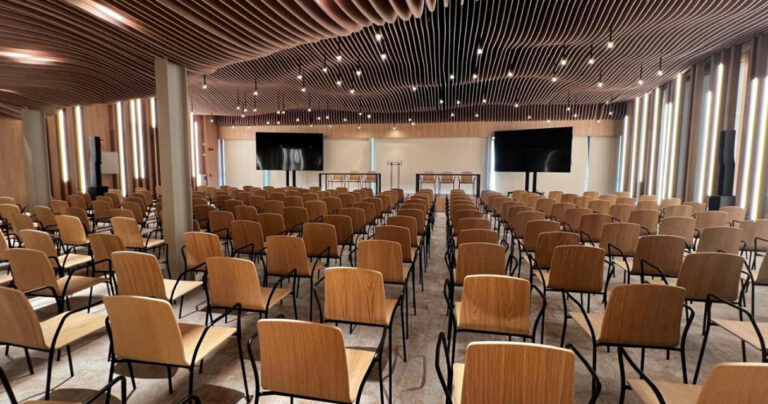 UN CENTRO DE CONVENCIONES DE NUEVA GENERACIÓN