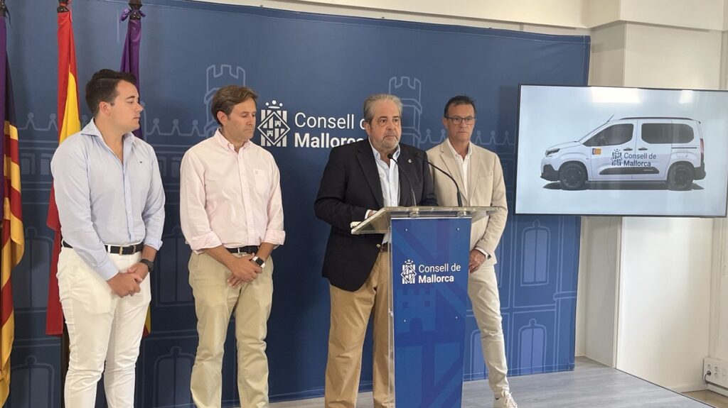 El Consell dotará a todos los municipios de la Part Forana con vehículos de emergencia y antiincendios