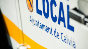 Calvià planta cara a la venta ambulante en las playas 20 denuncias y 8 identificados en una semana