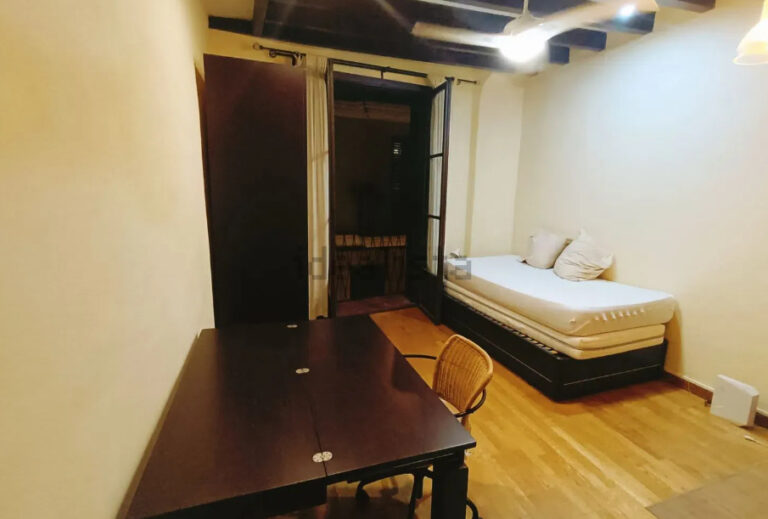 Alquiler de estudio en Calle Argenteria, Cort, Palma de Mallorca. Fuente: Idealista.