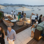 Vibra Hotels inaugura su primer atardecer en San Antonio con una celebración en el nuevo Vibra Yamm