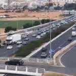 Sucesos. Cuatro kilómetros de retenciones en la salida de Palma por la Ma 19 debido a un accidente de tráfico