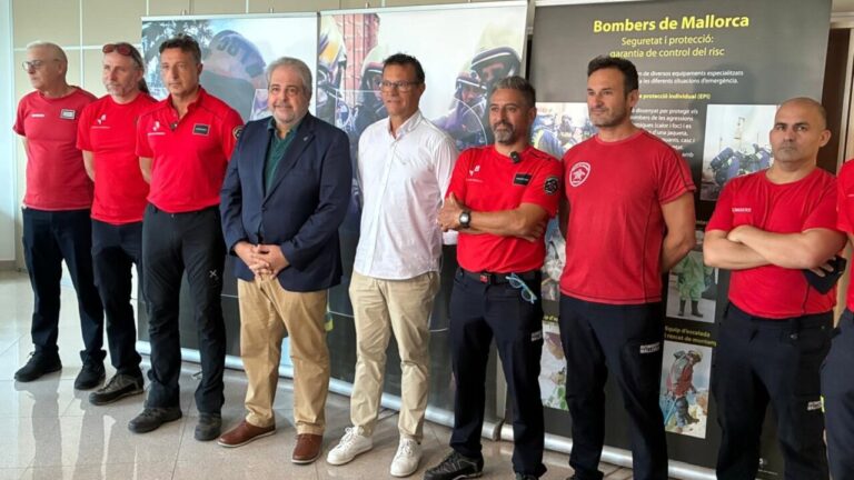 Bomberos de Mallorca sobre su experiencia en incendios de Castilla y León: "Era curar la herida y volver a la guerra"