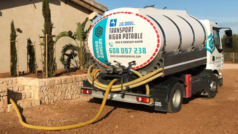 camion cisterna agua