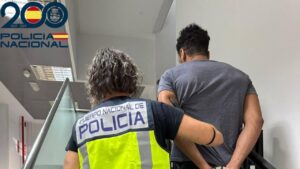 Detenido un hombre por varios robos en el entorno de un centro hospitalario de Palma