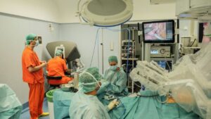 Son Espases realiza las primeras cirugías torácicas robóticas en la sanidad pública balear