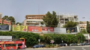 Cinco intoxicados en un incendio junto a Porto Pi