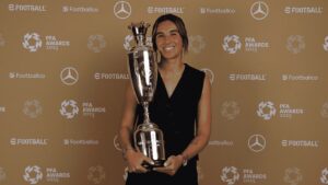 mariona caldentey mejor jugadora premier 2025
