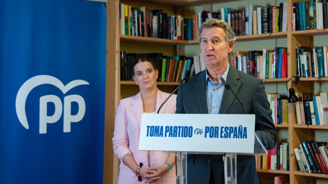 Marga Prohens y Alberto N&uacute;&ntilde;ez Feij&oacute;o / PP Baleares
