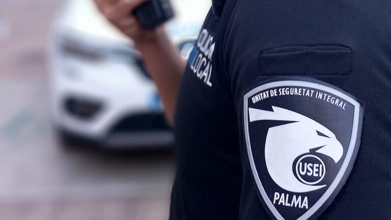Pillados dos hombres forzando coches en Santa Catalina