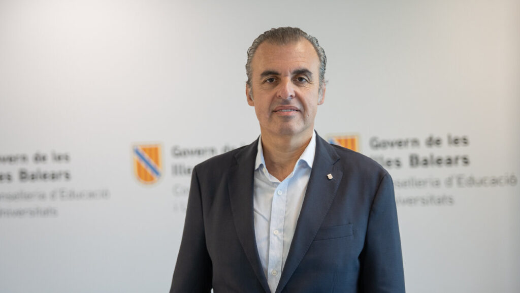 Toni Vera Conseller de educacion