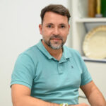 José Tirado posa en las oficinas del Illes Balears Palma Futsal (1)