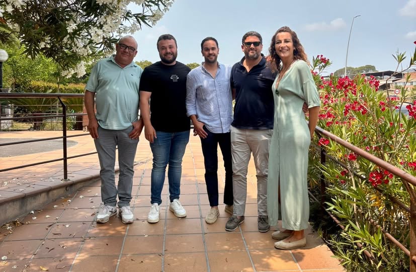 La Associació de Trossejadors de Garrova de PIMEM estima que se recogerá sólo el 50% de la algarroba disponible debido a la caída del precio y los efectos de una plaga que afecta a la plantación La Associació de Trossejadors de Garrova de PIMEM estima que se recogerá sólo el 50% de la algarroba disponible debido a la caída del precio y los efectos de una plaga que afecta a la plantación