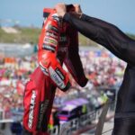 MARC MARQUEZ imita Messi GP San Marino 2025