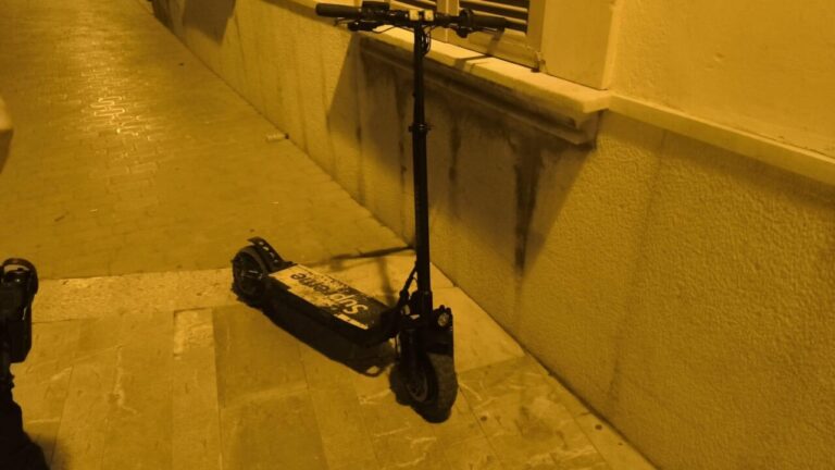 Un conductor de patinete arrolla a una mujer y da positivo en drogas en Alcúdia