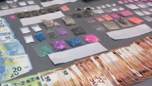 Desarticulada una banda de narcotraficantes: 21 detenidos y 360.000 euros en material robado