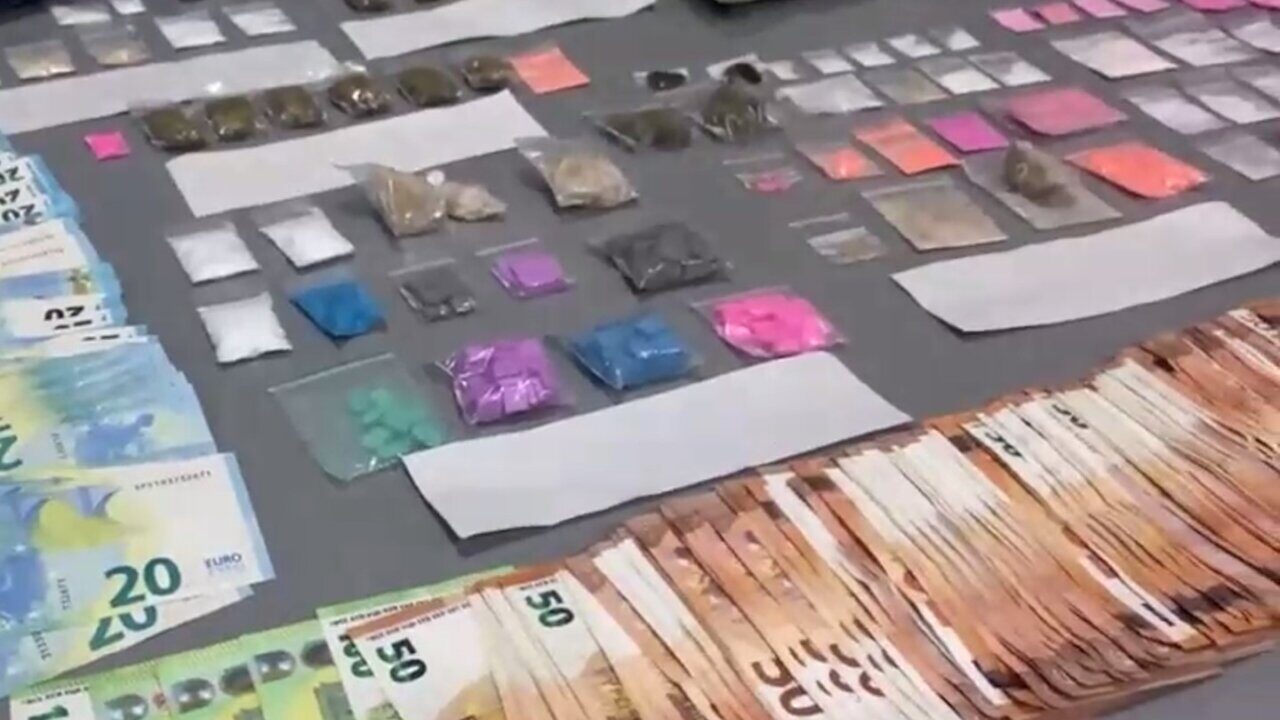 Desarticulada una banda de narcotraficantes: 21 detenidos y 360.000 euros en material robado
