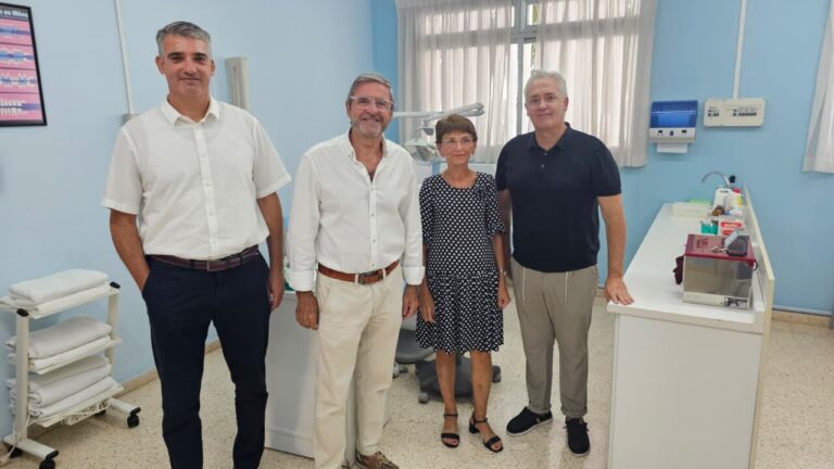 ADEMA y Joan XXIII firman convenios para la formaci&oacute;n pr&aacute;ctica en Odontolog&iacute;a