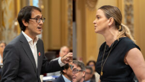 Negueruela y Prohens discutiendo en un debate político