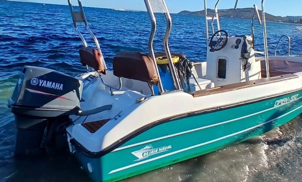 Patera llegada a la isla de Ibiza.