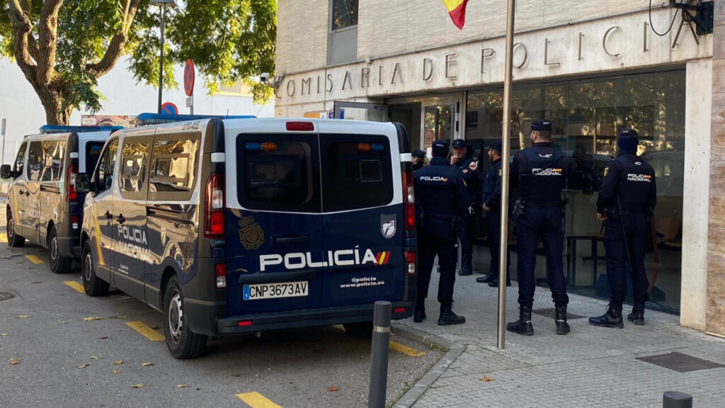 Detenido por masturbarse ante una menor mientras conducía en Manacor