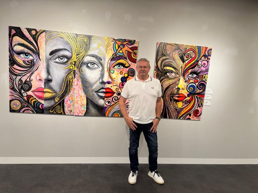 visitando exposiciones de la Nit de l'Art 17