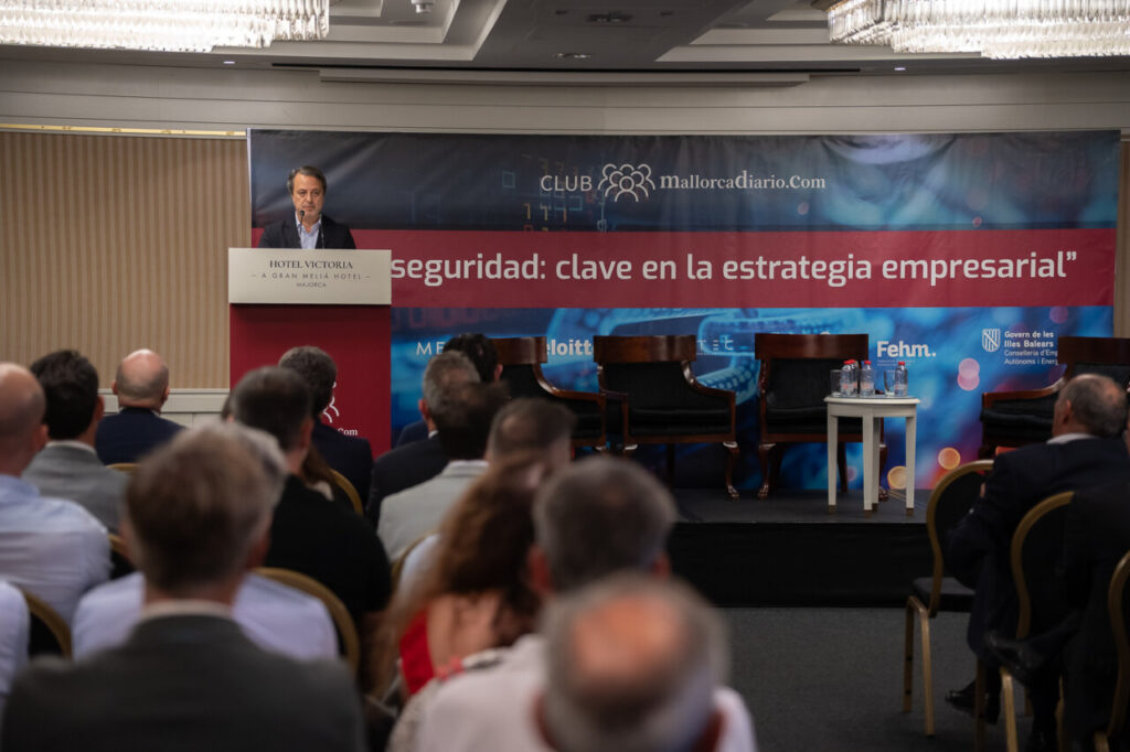 Conferencia sobre ciberseguridad en el Hotel Victoria de Mallorca