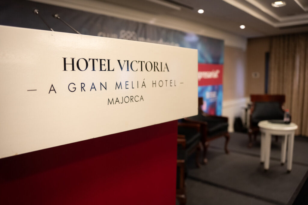 Panel del Hotel Victoria en un evento de ciberseguridad en Mallorca