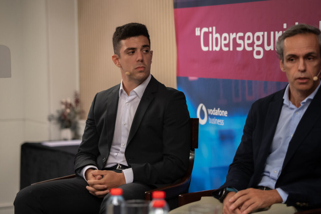 Participantes en un evento de ciberseguridad en Mallorca