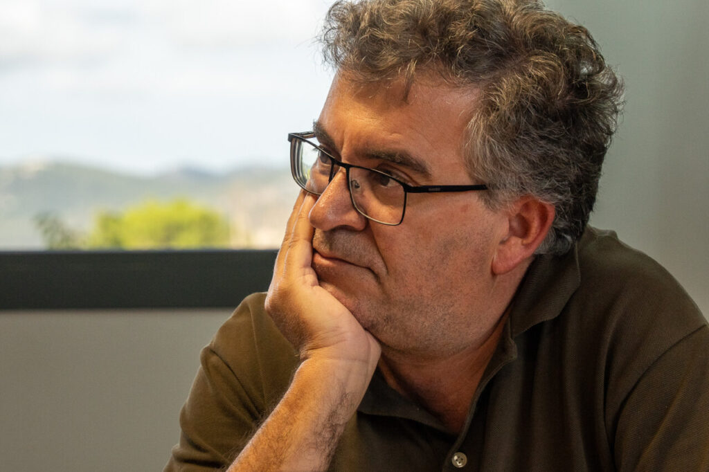 Joan Simonet Pons durante una entrevista en la Consejería de Agricultura, Pesca y Medio Natural.