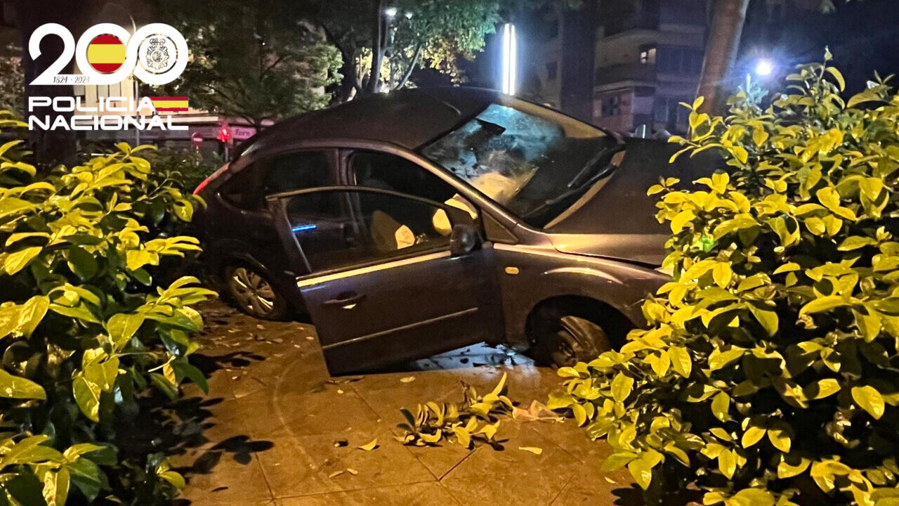 Detenido en Palma tras pegar a su exnovia y sufrir un accidente cuando huía de la Policía