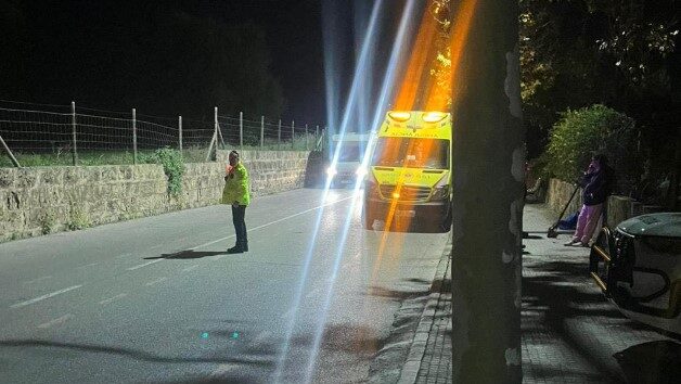Dos heridos, uno de ellos grave, al chocar un patinete y una bicicleta en Alcúdia